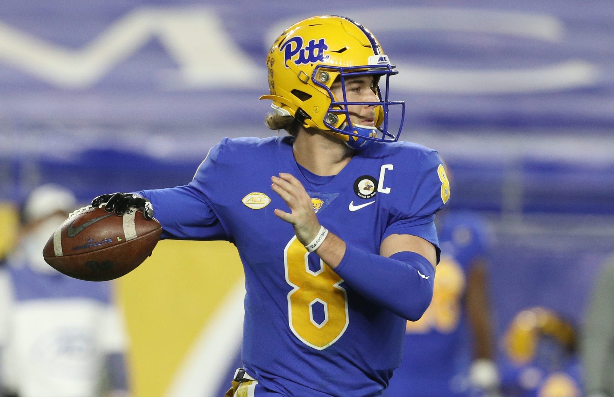 Kenny Pickett, Pitt QB  NFL Draft Scouting Report