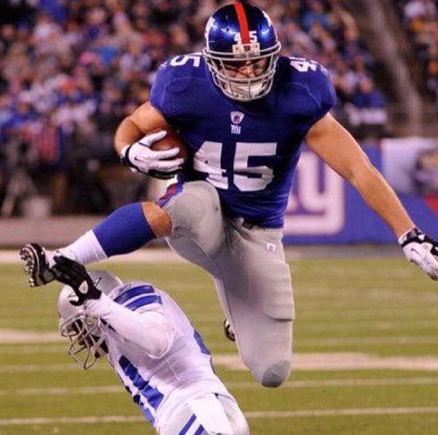 New York Giants running back Henry Hynoski (45) reacts with the