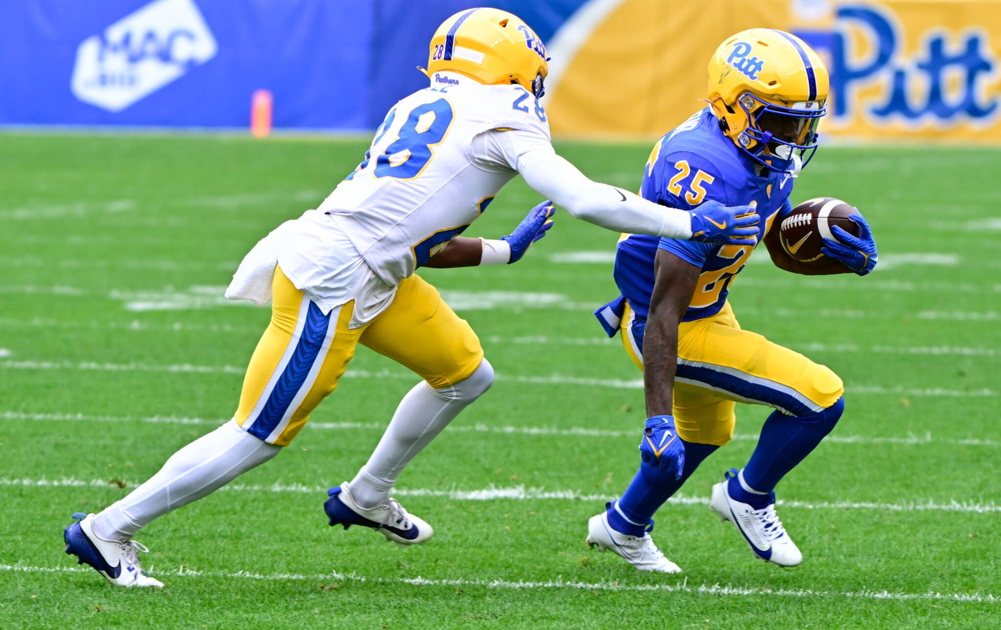 Shawn Lee (28), Ja'Kyrian Turner (25)