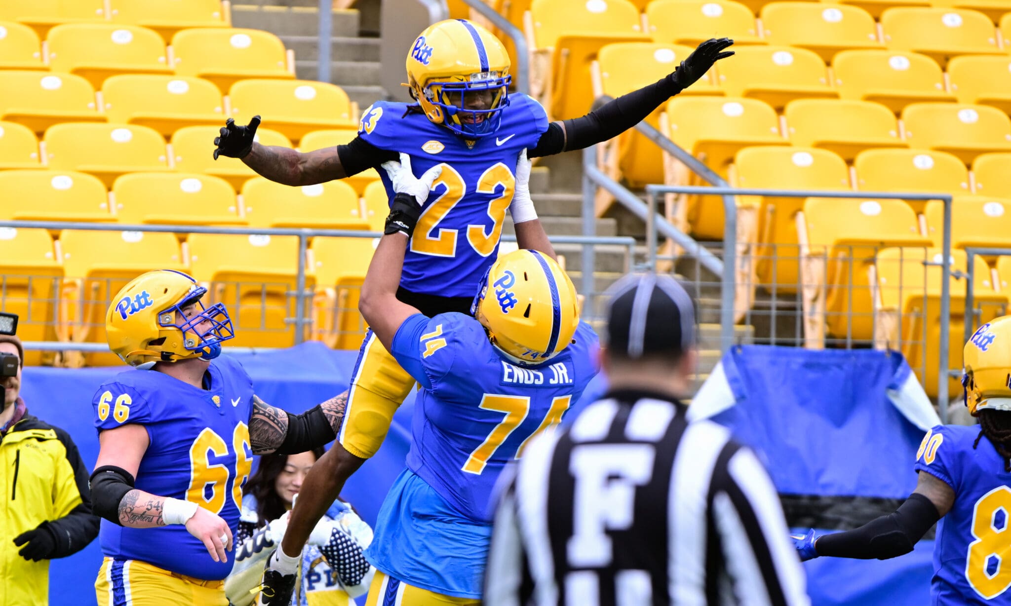 Pitt wide receiver Zion Fowler-El celebrates after pulling in a touchdown during the spring game. April 12, 2025 / Ed Thompson. PSN.