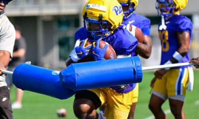 Pitt RB Desmond Reid