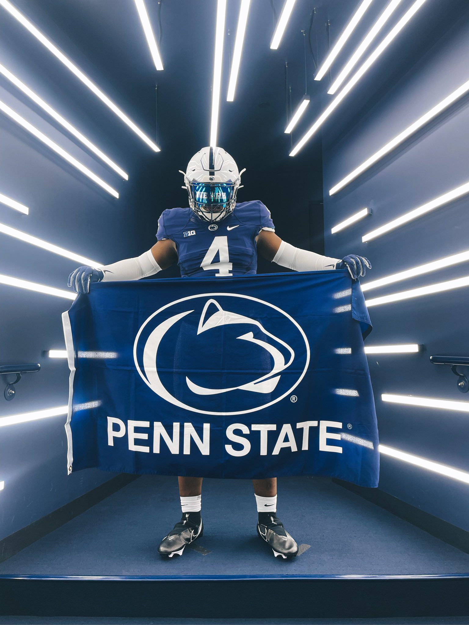 Pitt 2024 4-Star Commit DT Jahsear Whittington Attending Penn State  Whiteout Game - Pittsburgh Sports Now