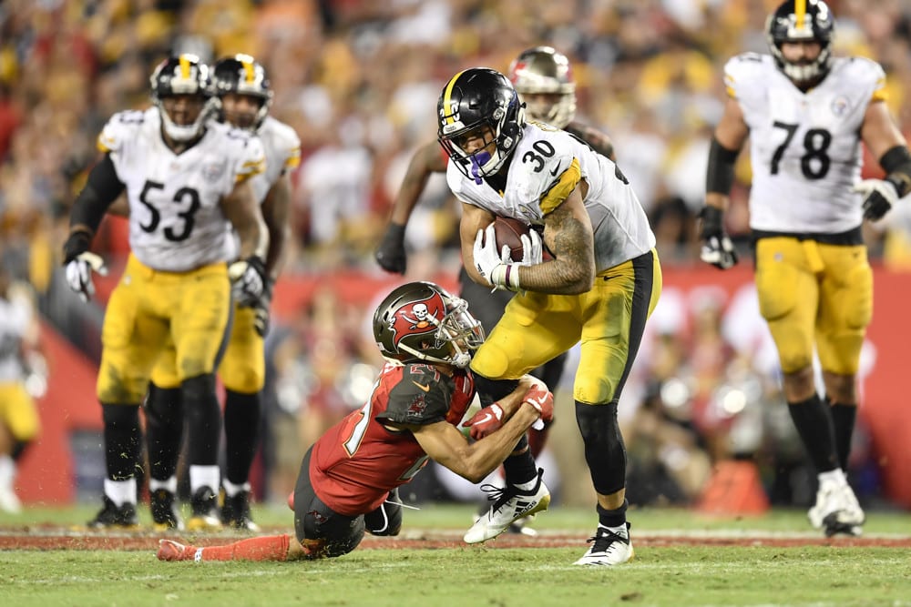 James Conner helps Steelers start 3-0 for first time in decade