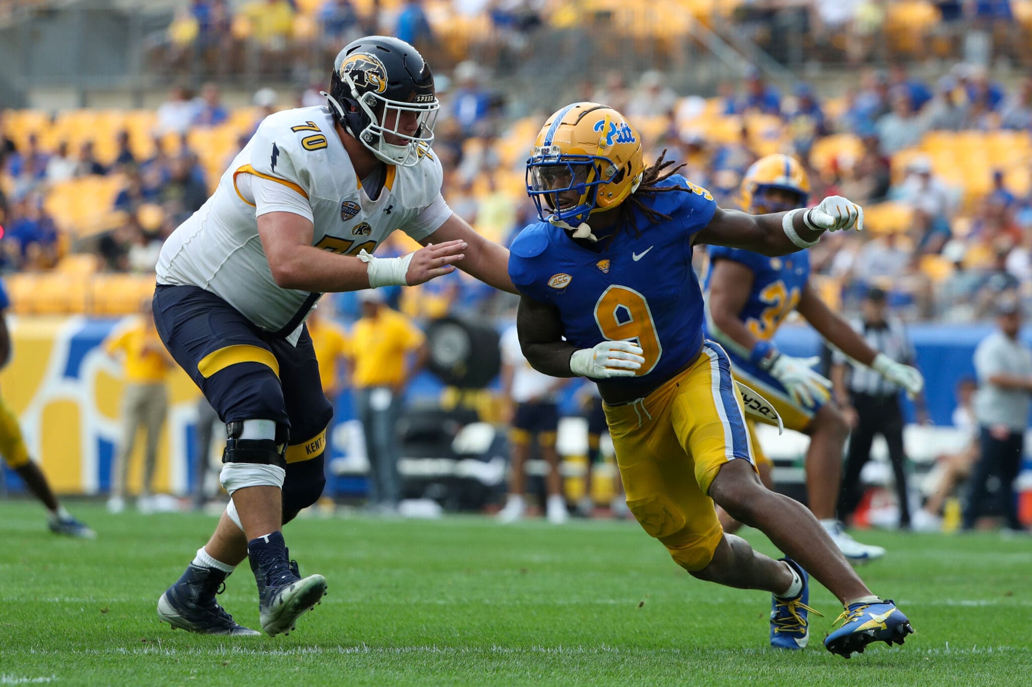 Pitt linebacker Kyle Louis.