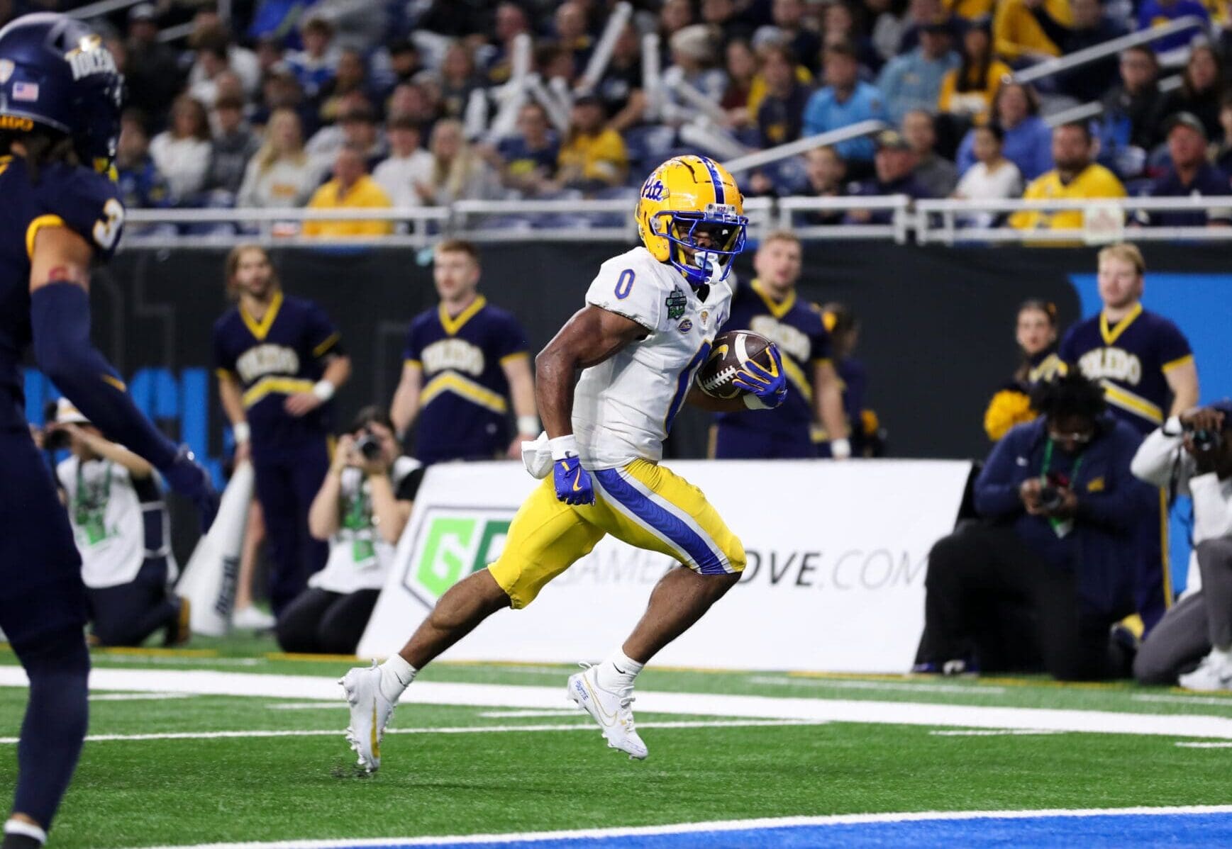 Pittsburgh Panthers running back Desmond Reid (0) December 26, 2024 David Hague/ PSN