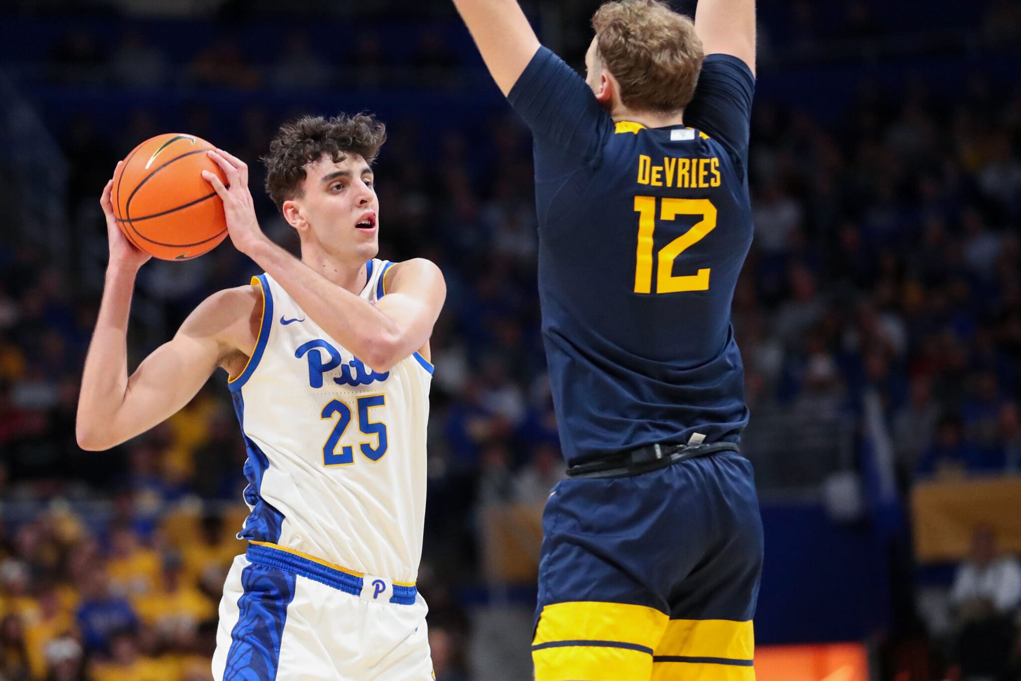 According to a report by Joe Tipton of On3, Guillermo Diaz Graham has committed to San Francisco out of the West Coast Conference.
