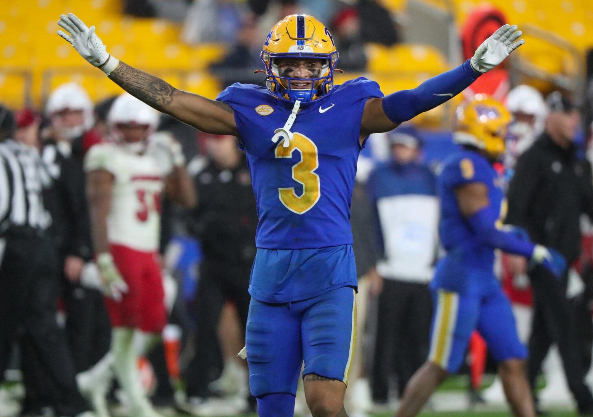 Pittsburgh Panthers defensive back Donovan McMillon (3) October 5, 2023 David Hague/PSN