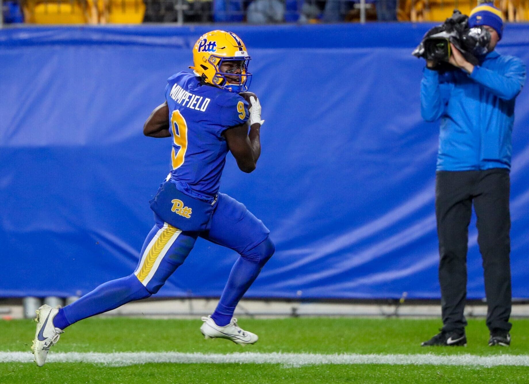 Pitt wide receiver Konata Mumpfield.