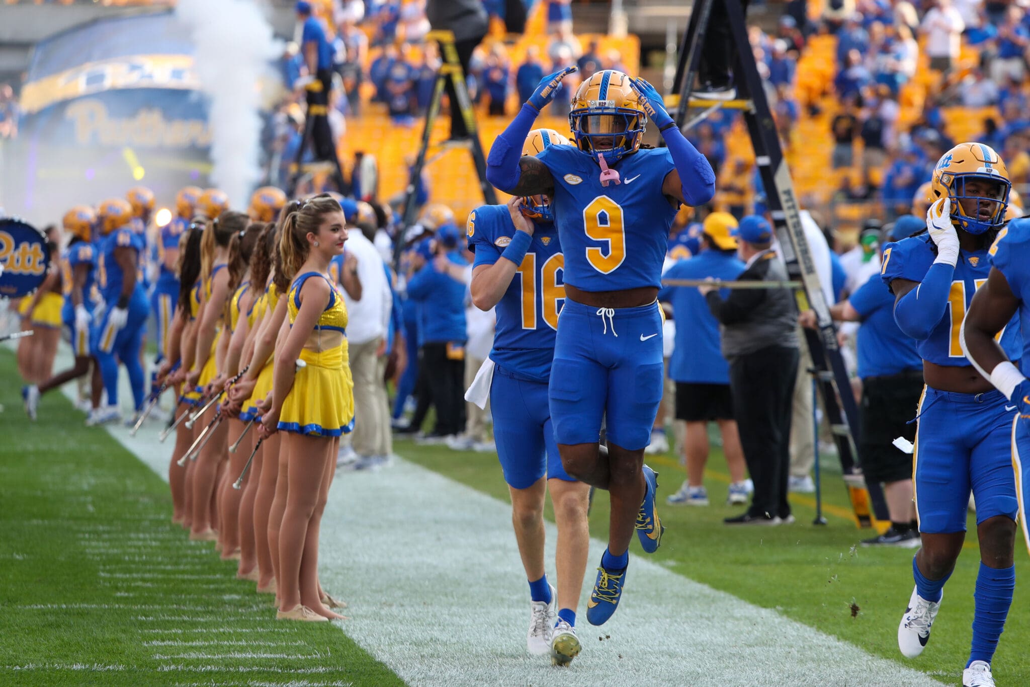 Pitt linebacker Kyle Louis (9) October 12, 2024 -- David Hague / PSN