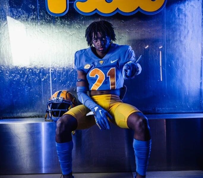 IMG Academy three-star defensive back AJ Marks places Pitt in his top 10 schools. Photo courtesy of AJ Marks' X account.