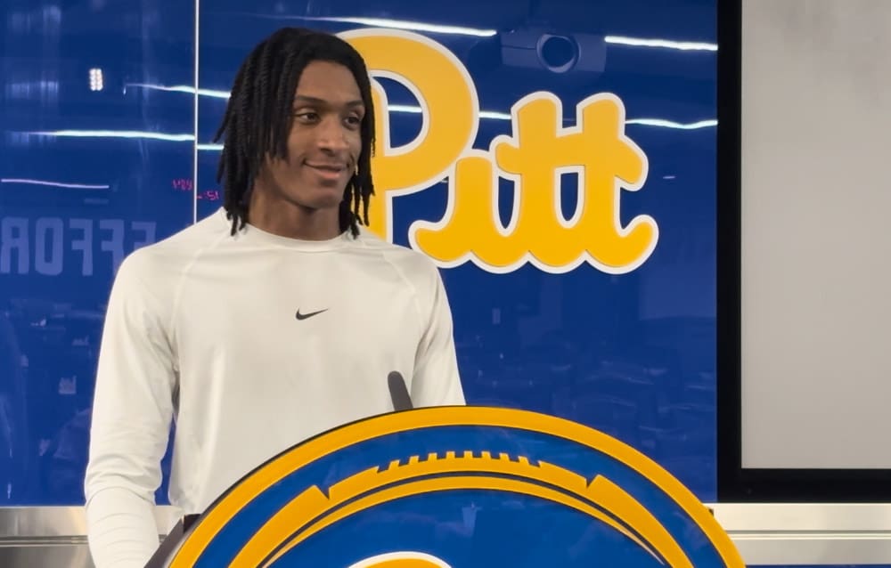Pitt quarterback Julian Dugger.