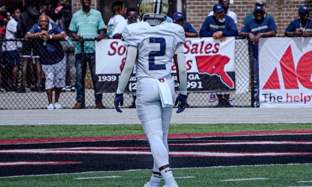 Three-star running back Christian Lawrence places Pitt as a top school. Photo courtesy of Lawrence's X account.