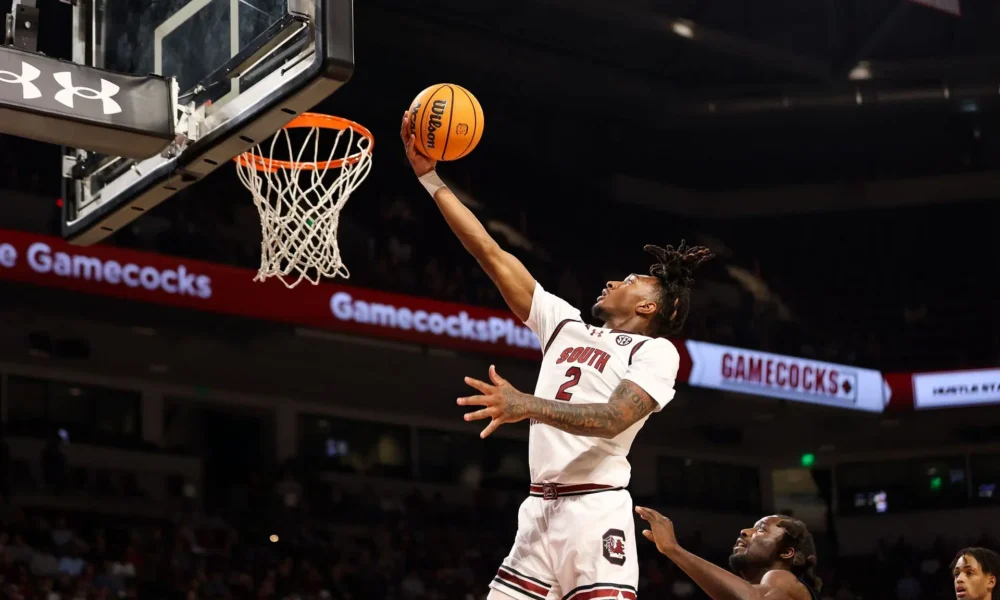 The Pitt staff has reached out to and shown interest in South Carolina transfer Zachary Davis, source told PSN. The Pitt staff has reached out to and shown interest in South Carolina transfer Zachary Davis, source told PSN. 
